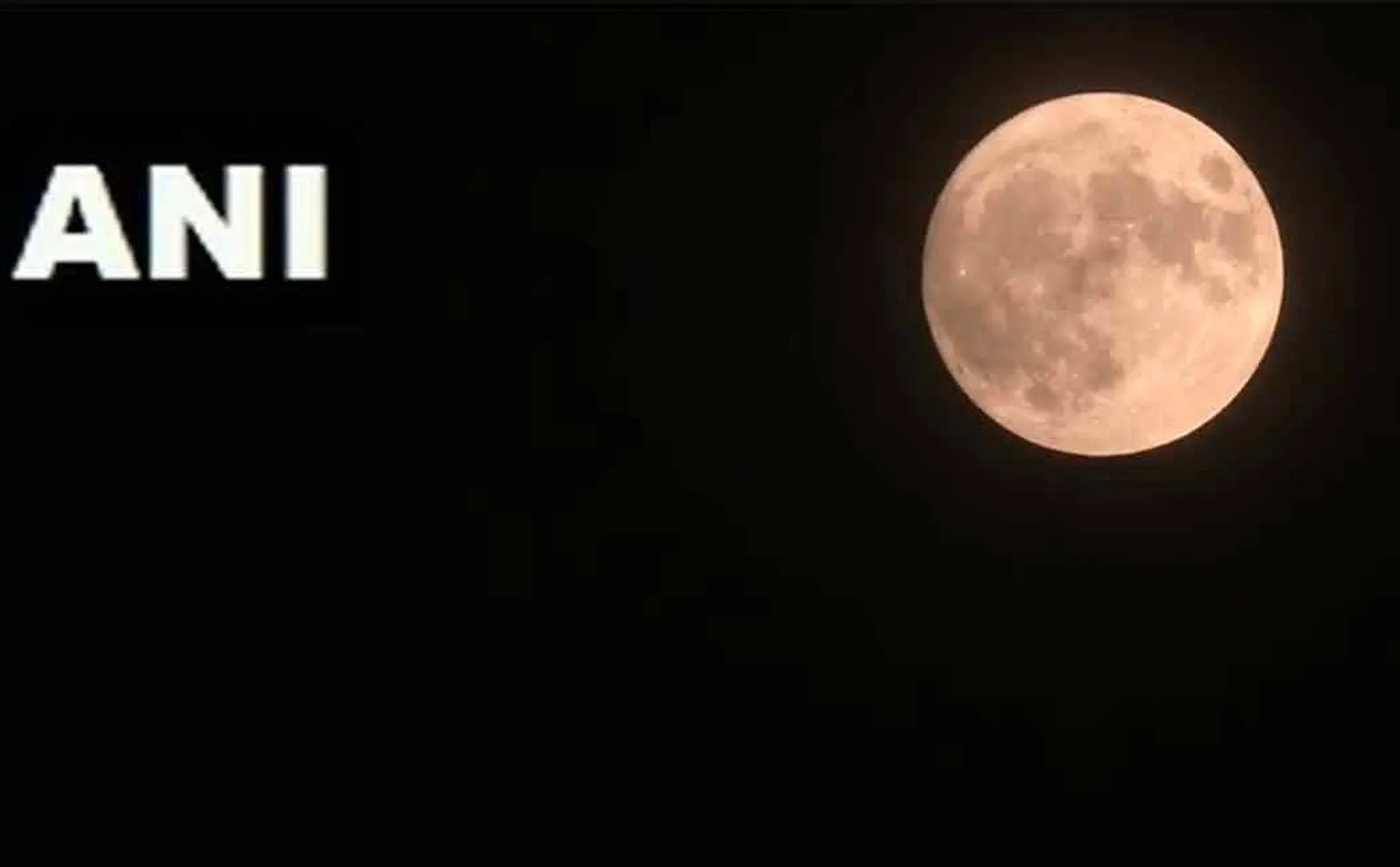 Super Blue Moon started appearing in India