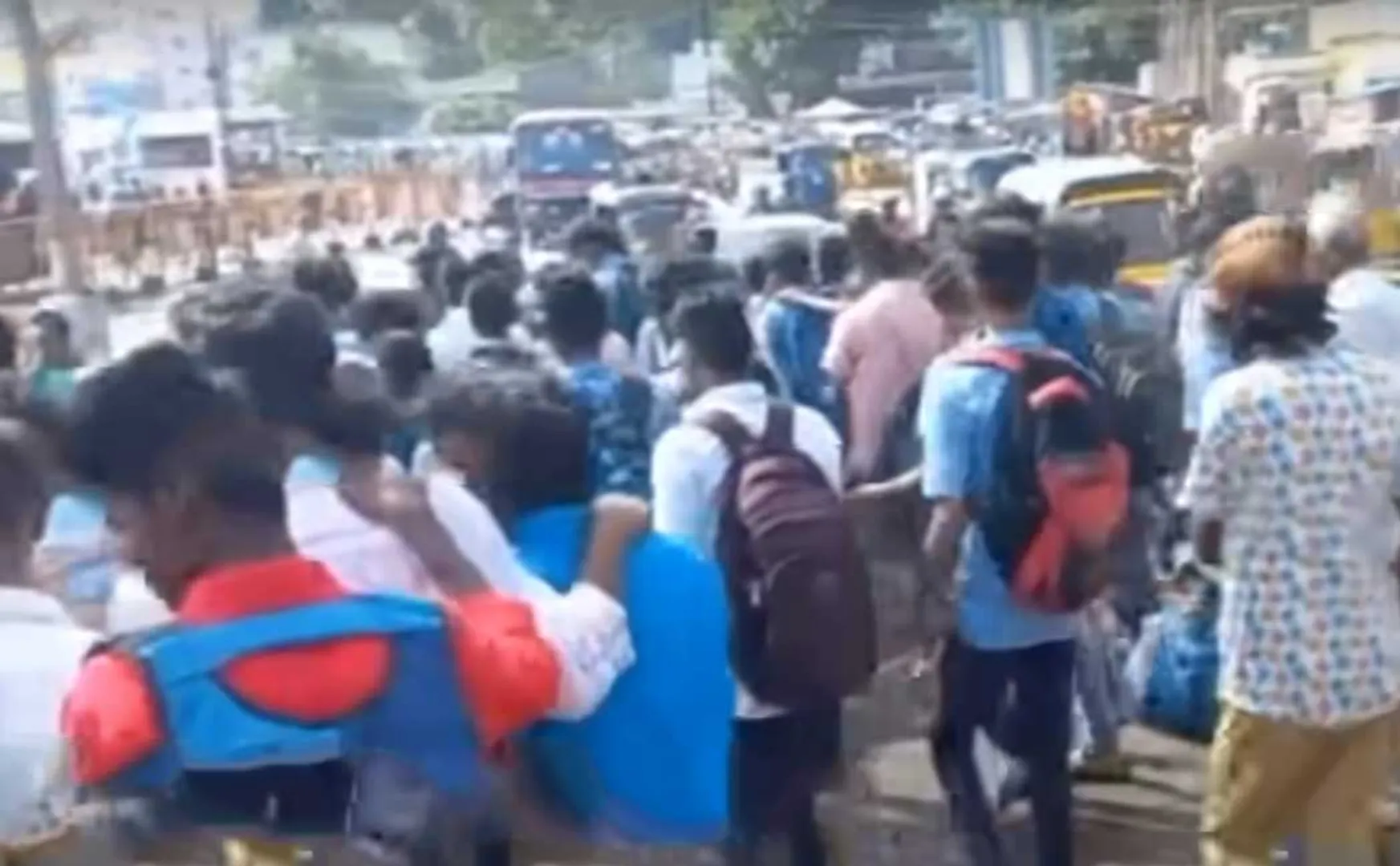 students have caught and beaten North State youths who stole cell phones
