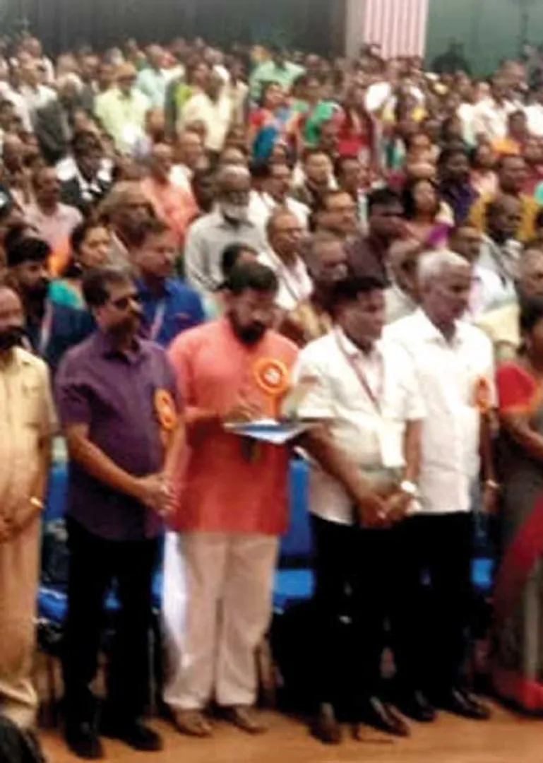 /idhalgal/eniya-utayam/paper-read-malaysian-conference-history-tamil-media-and-nakeeran-by-nakeeran