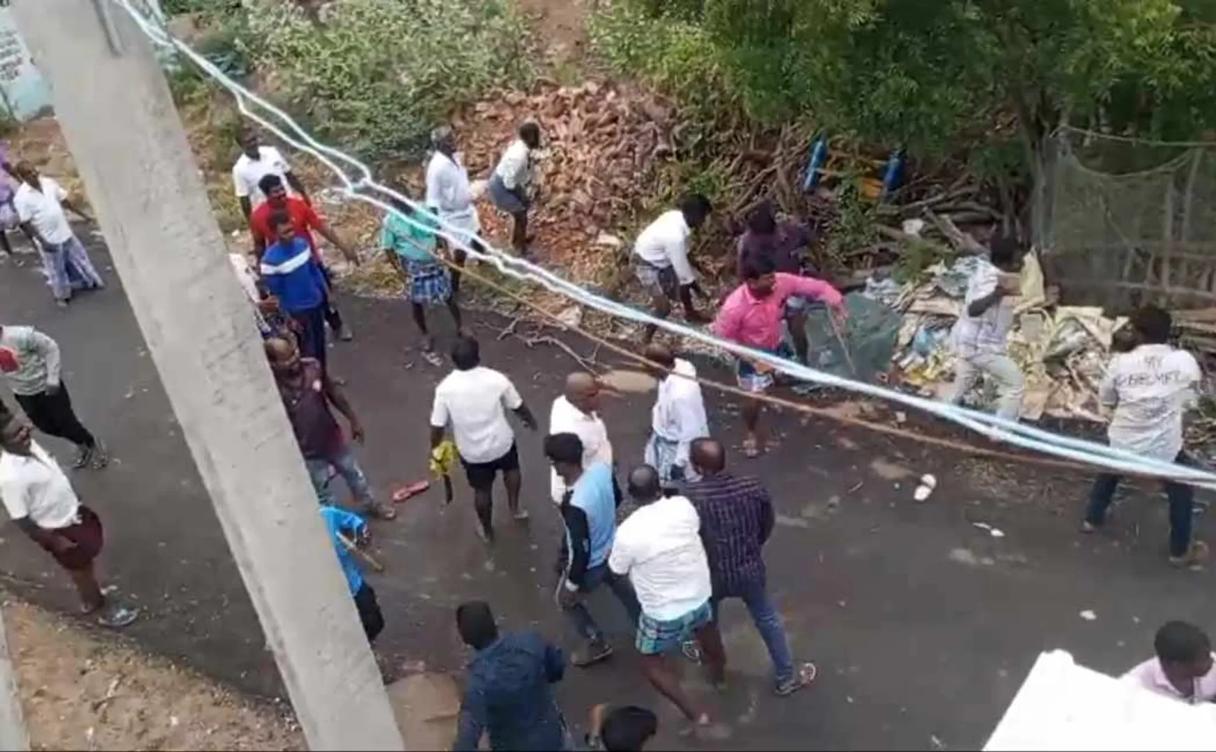 Clash between two groups of fishermen in Nagapattinam