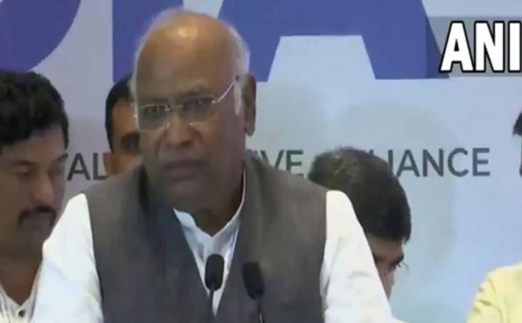Modi Govt corrupts invisibly Mallikarjuna Kharge