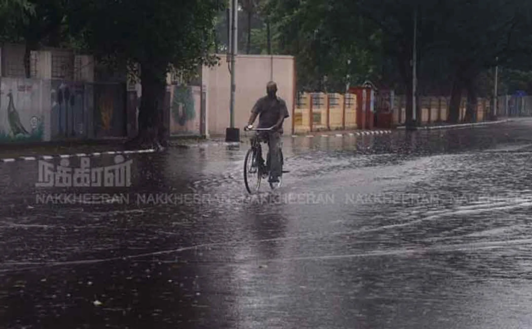 Chance of heavy rain in 14 districts of Tamil Nadu