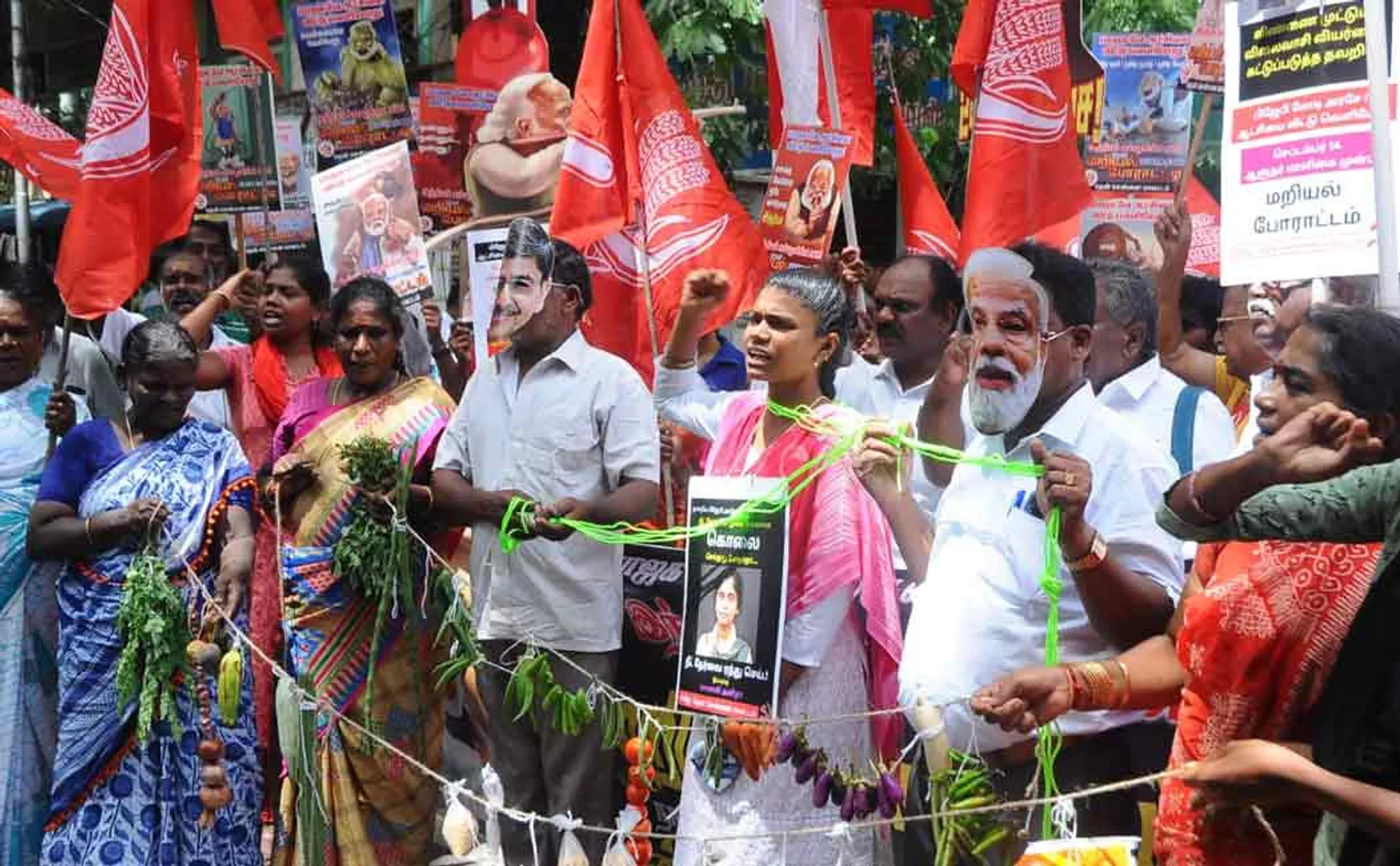 Communist Party of India struggle in front of Governor's House (Pictures)