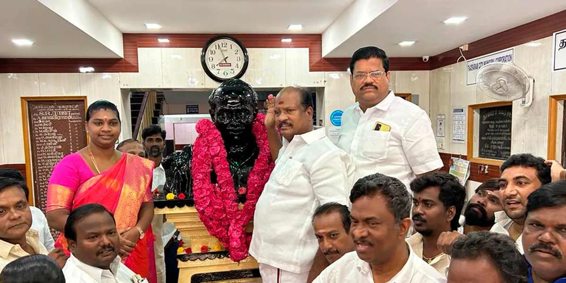 Mayor of Tambaram garlanded the statue of Anna