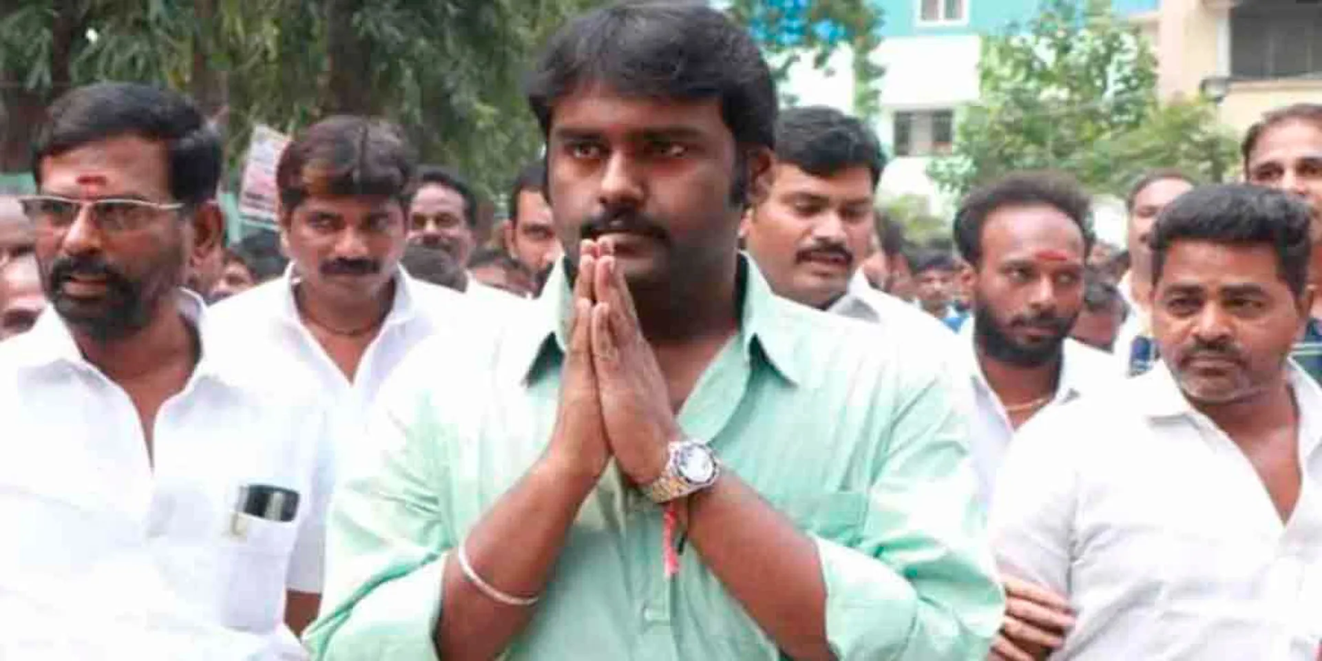 'Everybody wants it when they vote, do they want a quarter when they pay?'-Dmdk Vijay Prabhakaran Review
