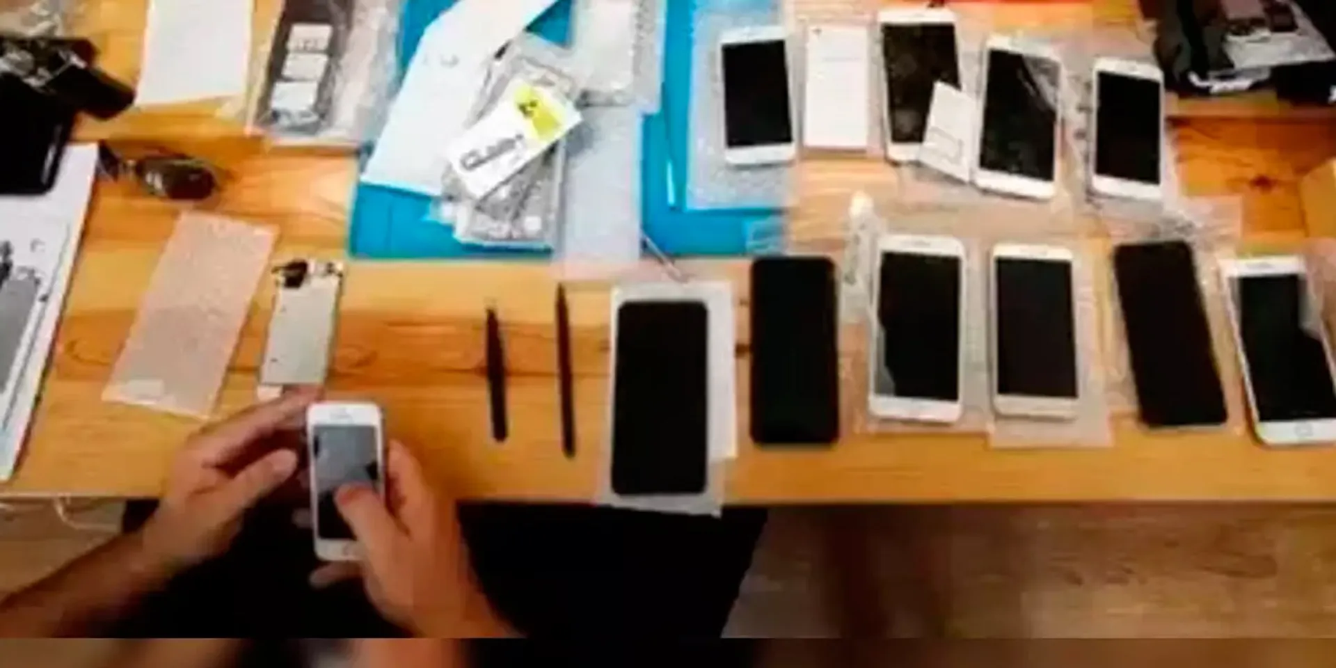  Cell phone shop owner arrested for assaulting policeman