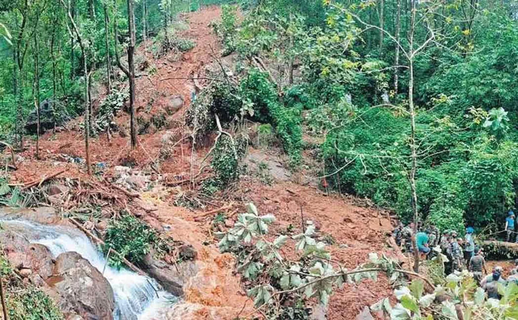 Heavy rains in Kerala; Landslide