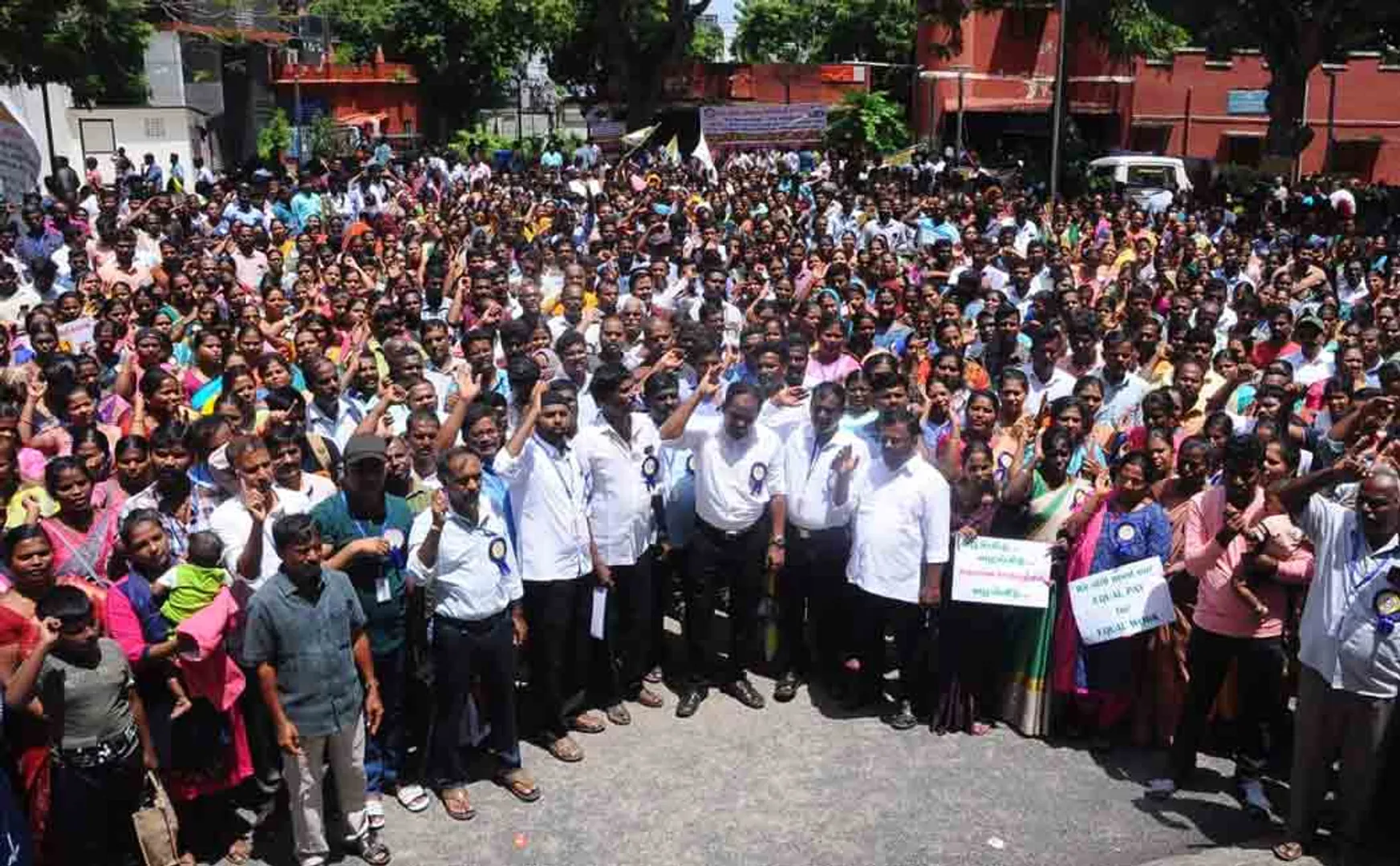 Intermediate Registration Senior Teachers Strike (Pictures)
