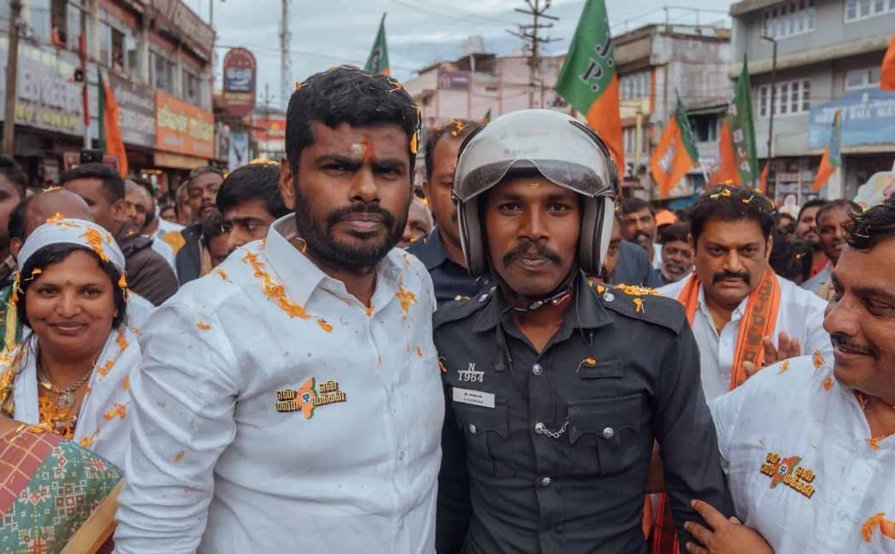 Viral photo! Shock waiting for the guard!