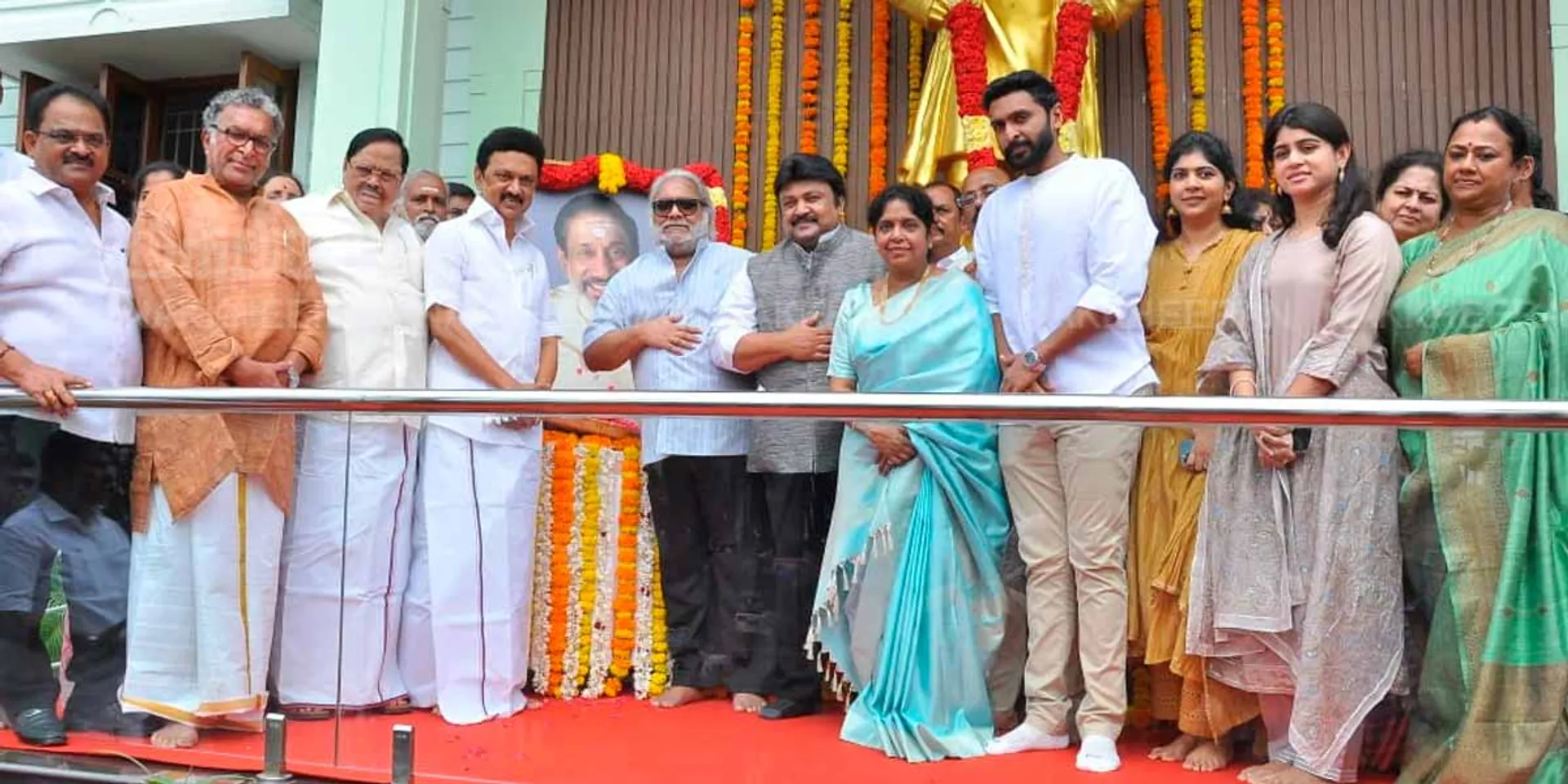  Sivaji Ganesan's 96th Birthday; Flower shower courtesy of Chief Minister M.K.Stal