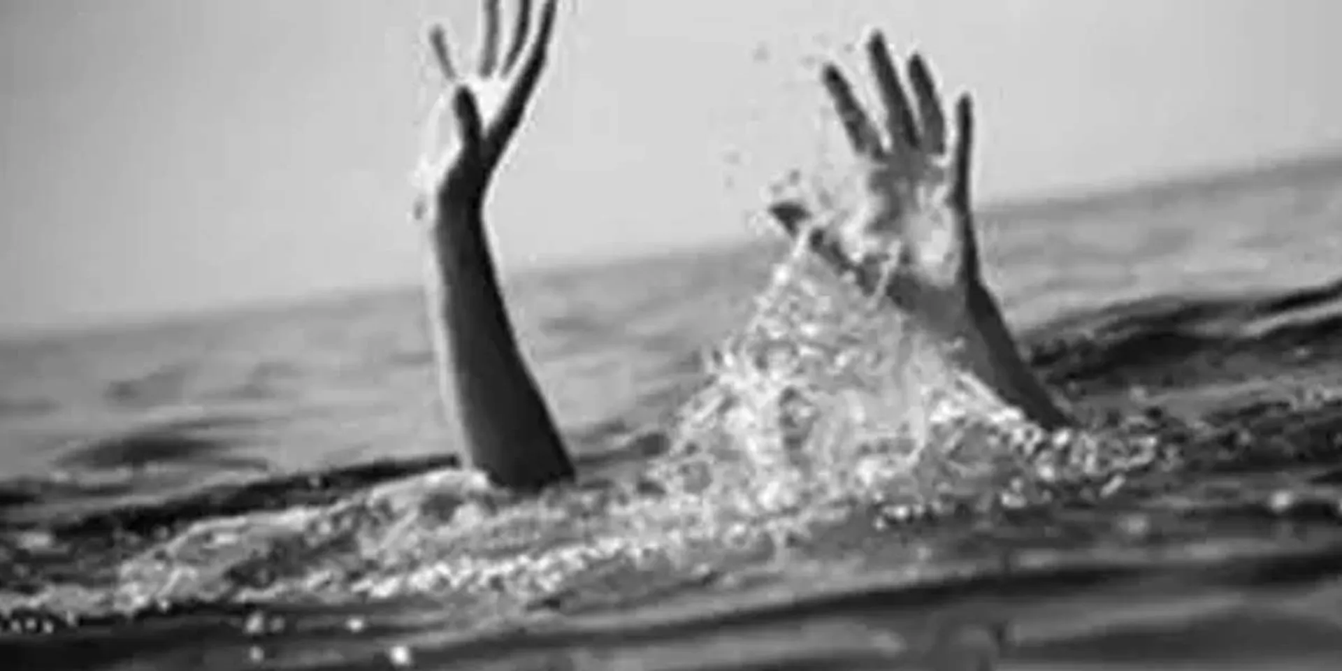 old women found in swimming pool belonging to ex-minister