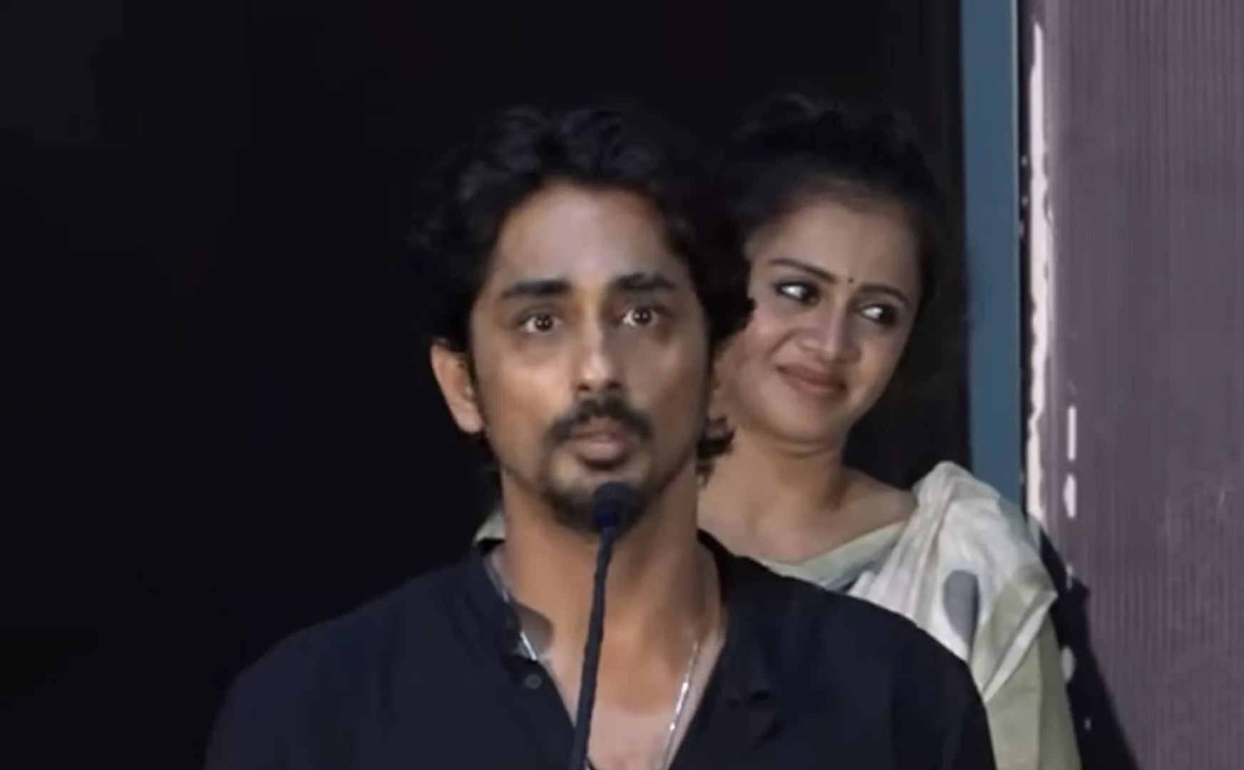 siddharth shared  rajini willing to watch chiththa 