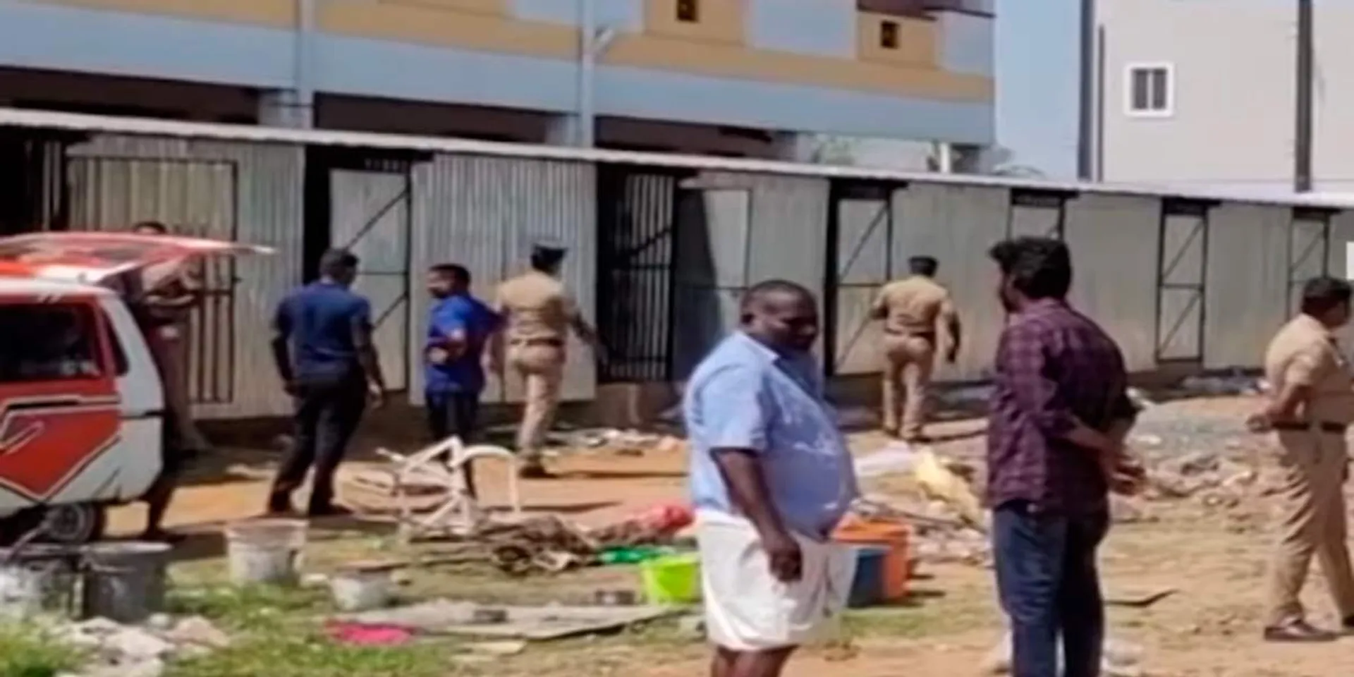 Drunken husband beat his pregnant wife to losse their live