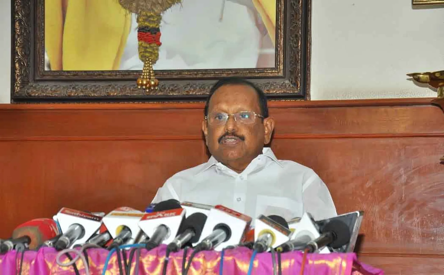 Islamic prisoners released? - The Law Minister replied