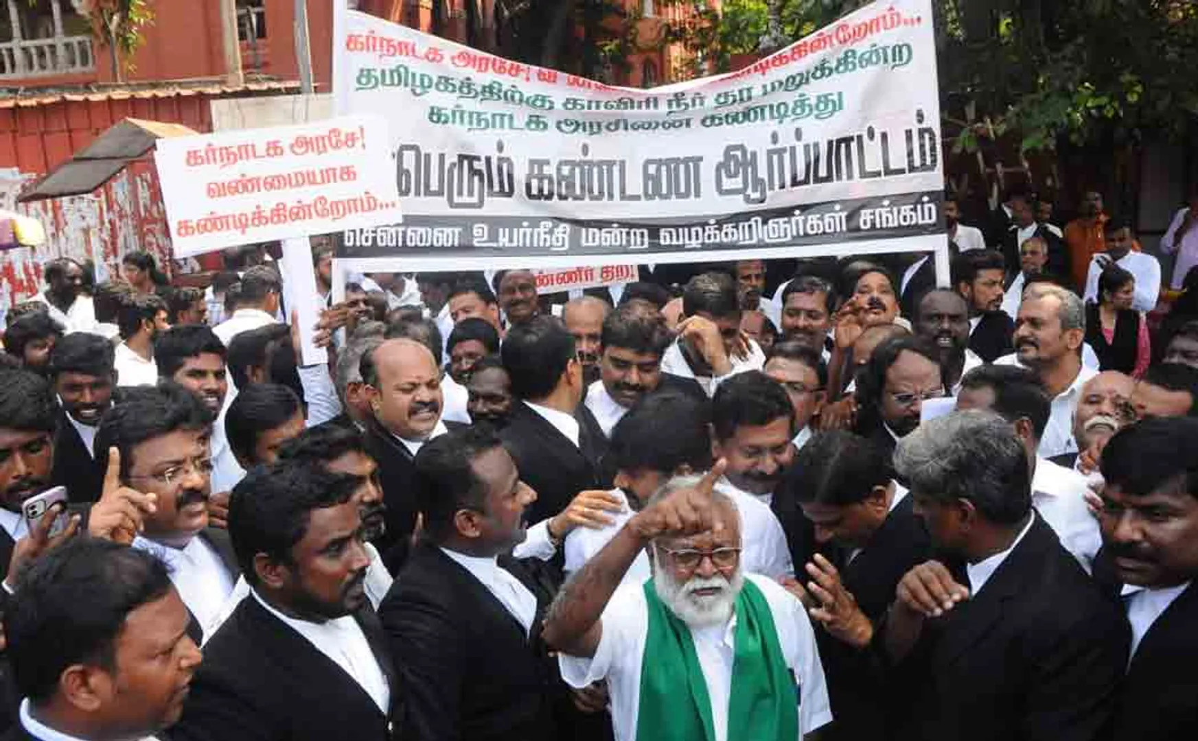 High Court Lawyers Protest Against Karnataka Govt (Pictures)