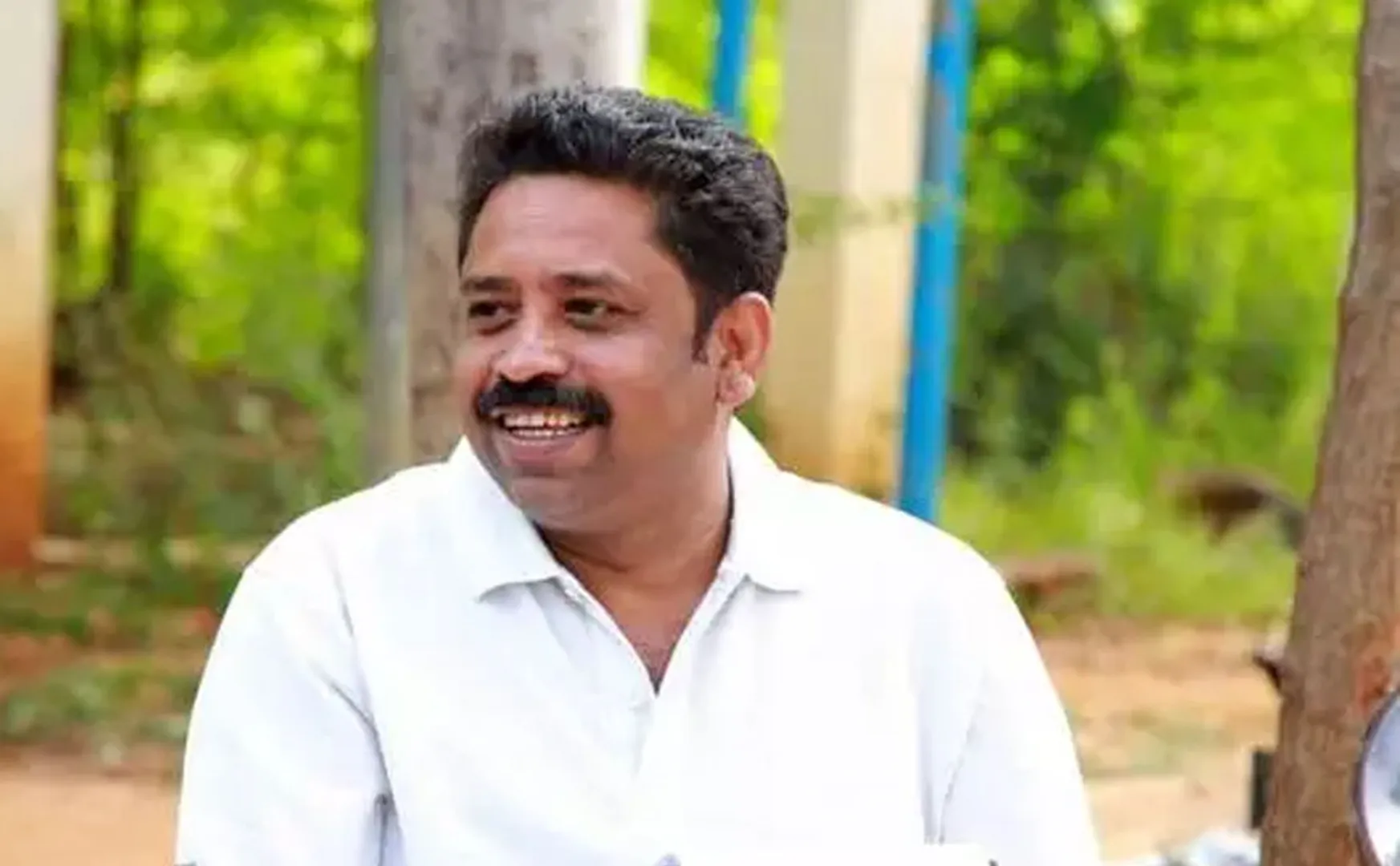 seenuramasamy birthday wishes post about parthiban 