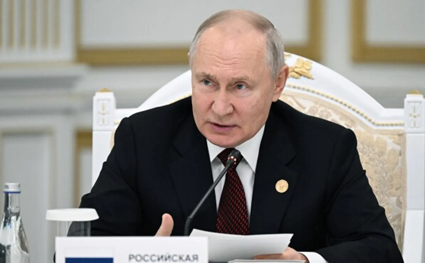 Putin says  create an independent Palestinian state with East Jerusalem as its capital.