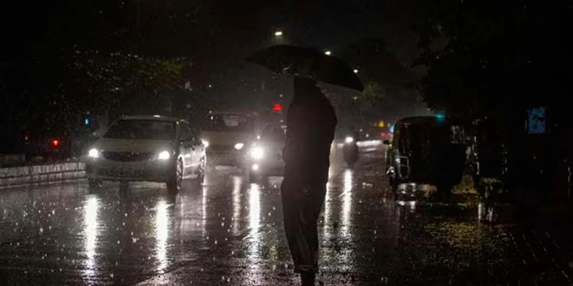 Chance of rain in 19 districts in 3 hours
