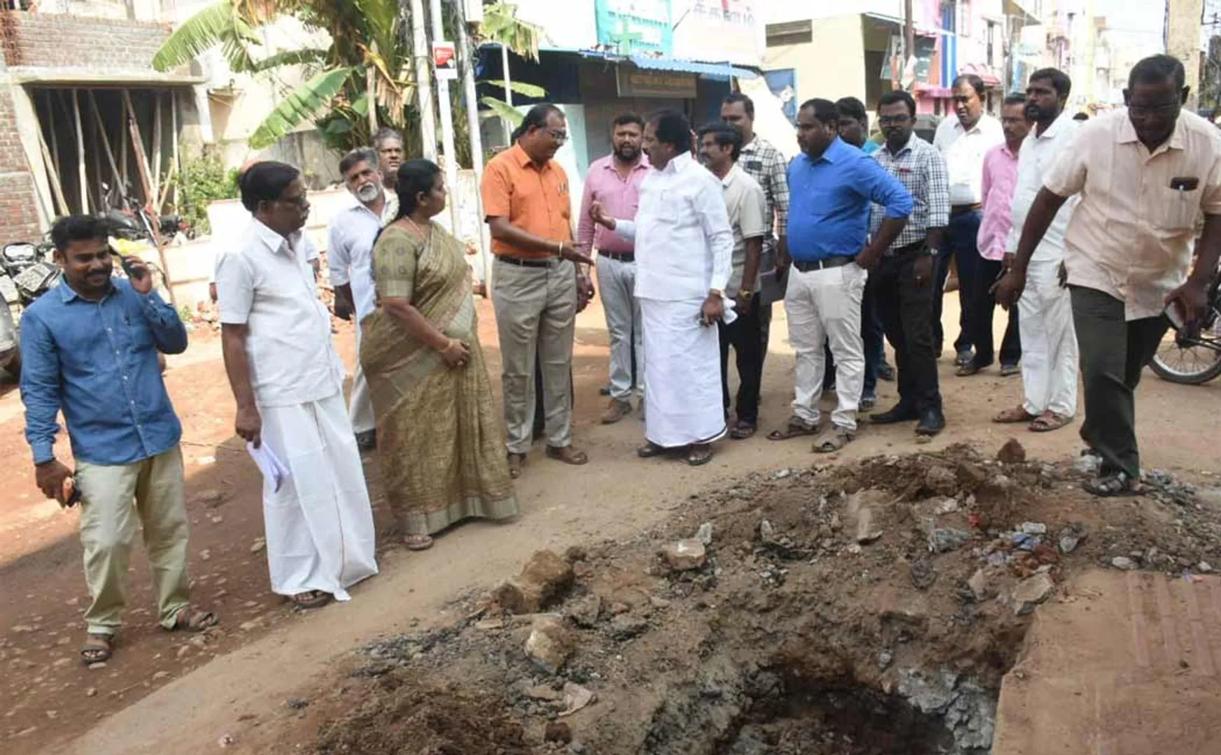 Trichy Municipal Corporation  underground sewer project works inspected by  Mayor