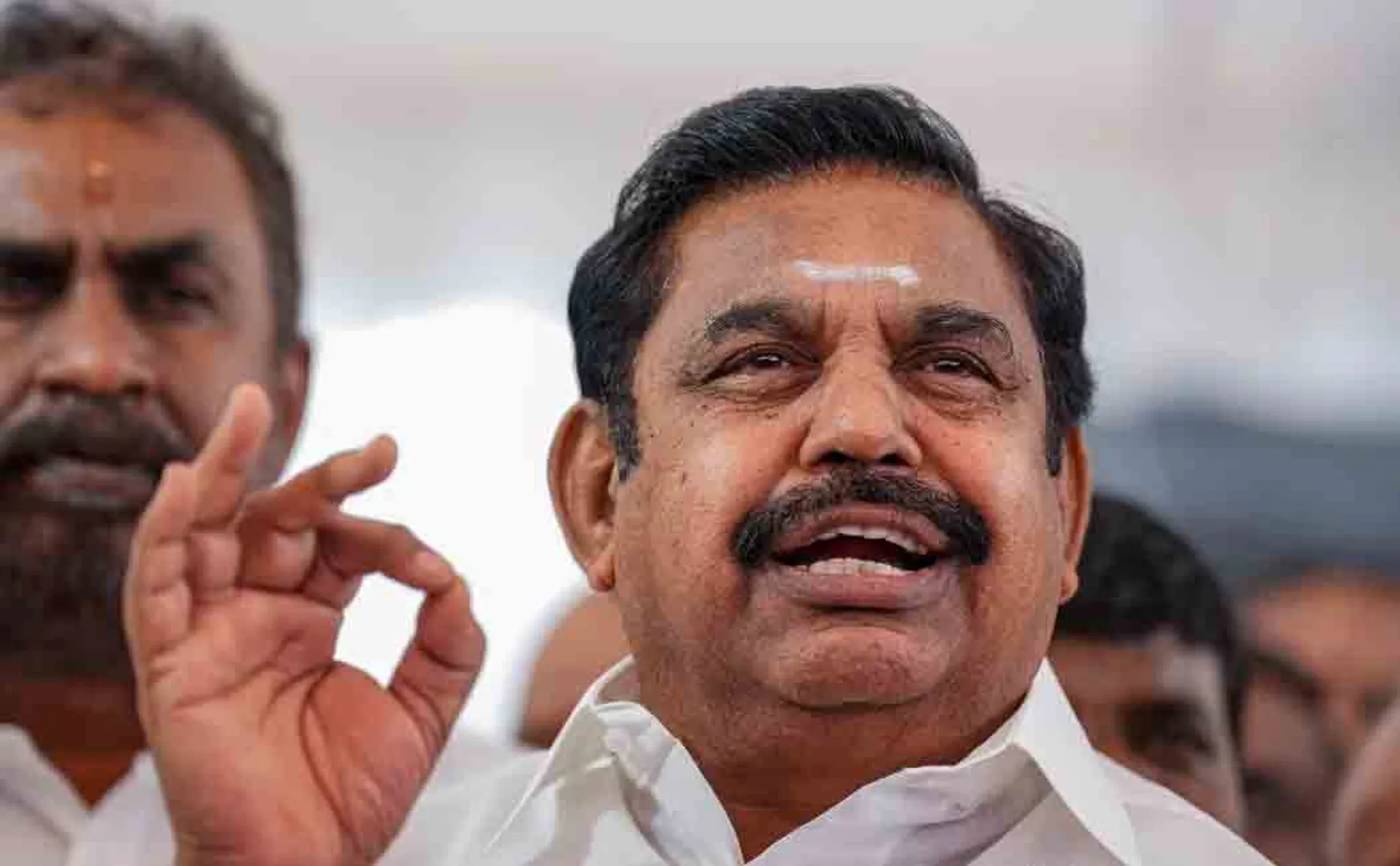 Edappadi Palaniswami criticized  National parties 