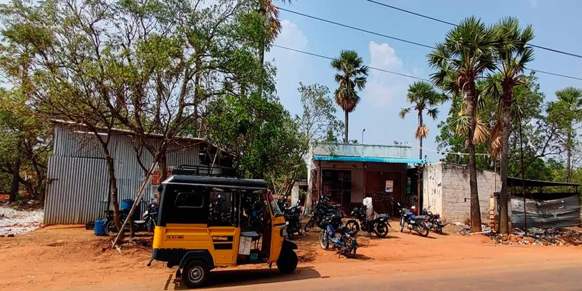 bar robbery; Police suspended!