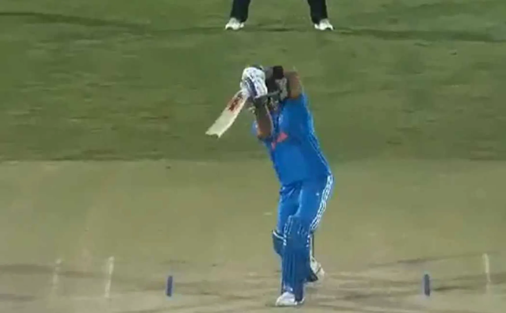 IND vs NZ: Intermittent snow showers; India play a relaxed game