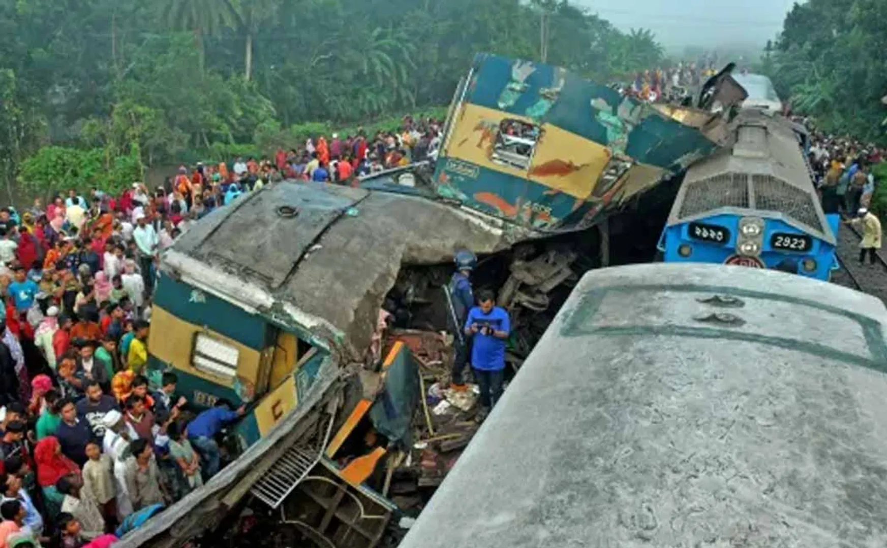 bangladesh train accident 