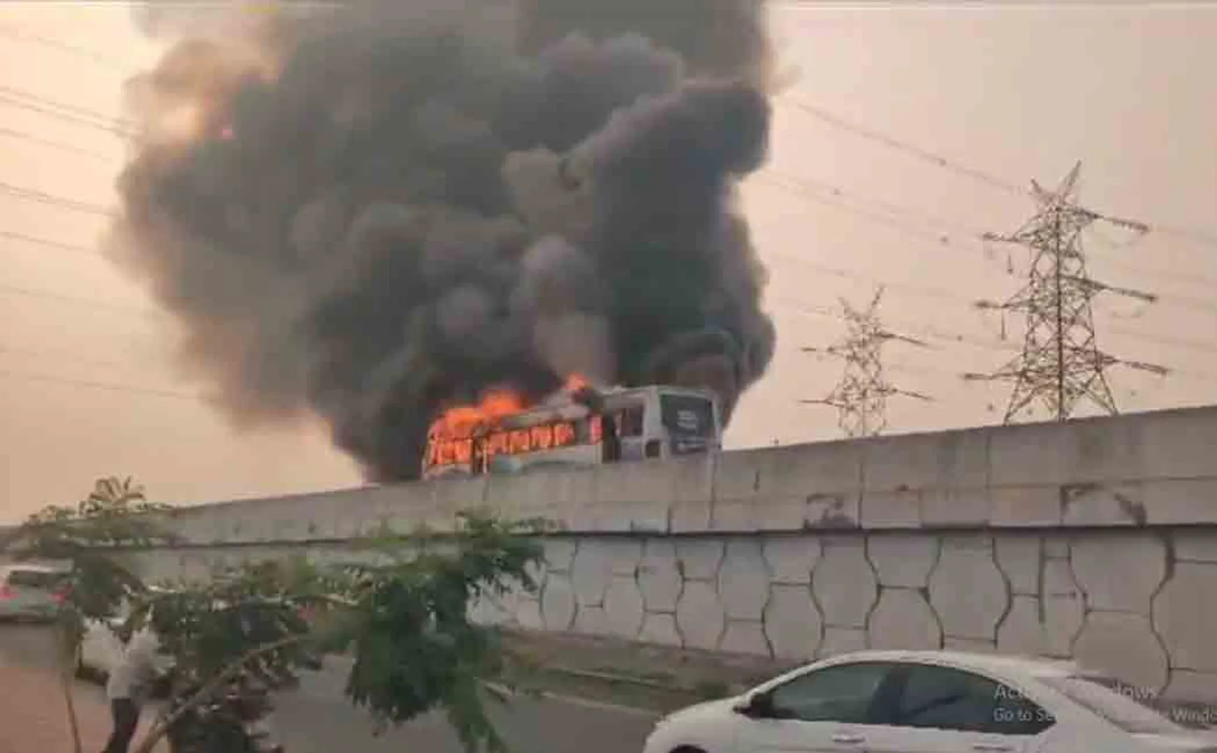 A government bus suddenly caught fire on the road