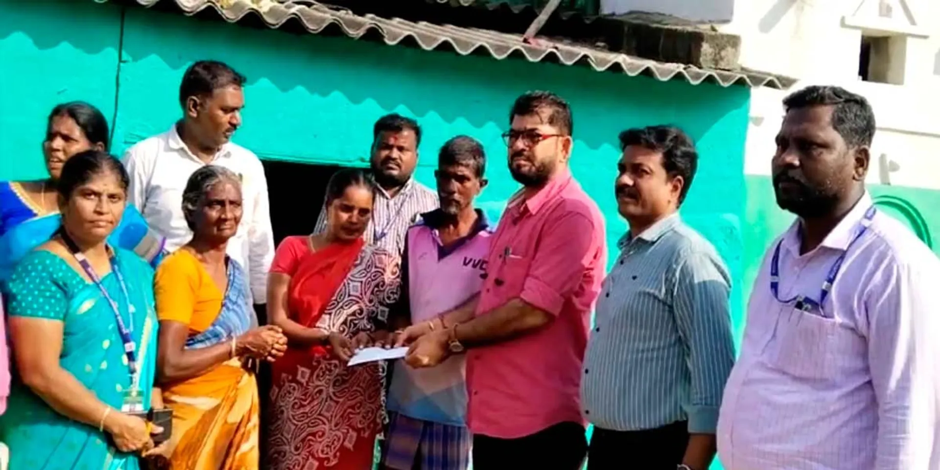 Youths of Tamil Nadu lose their live in fireworks accident; 20 lakhs by Karnataka Government