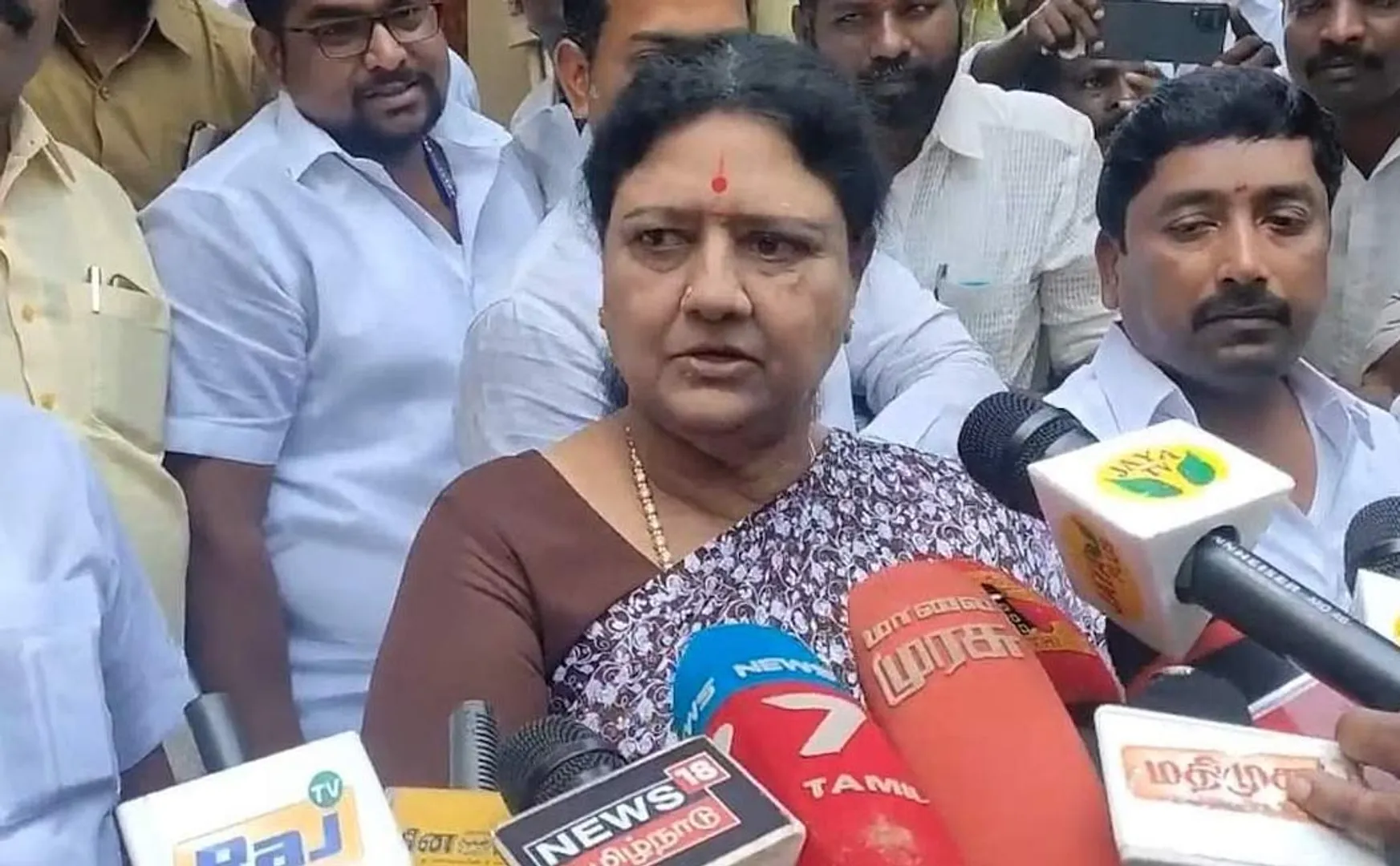 Sasikala says Our party is like a family