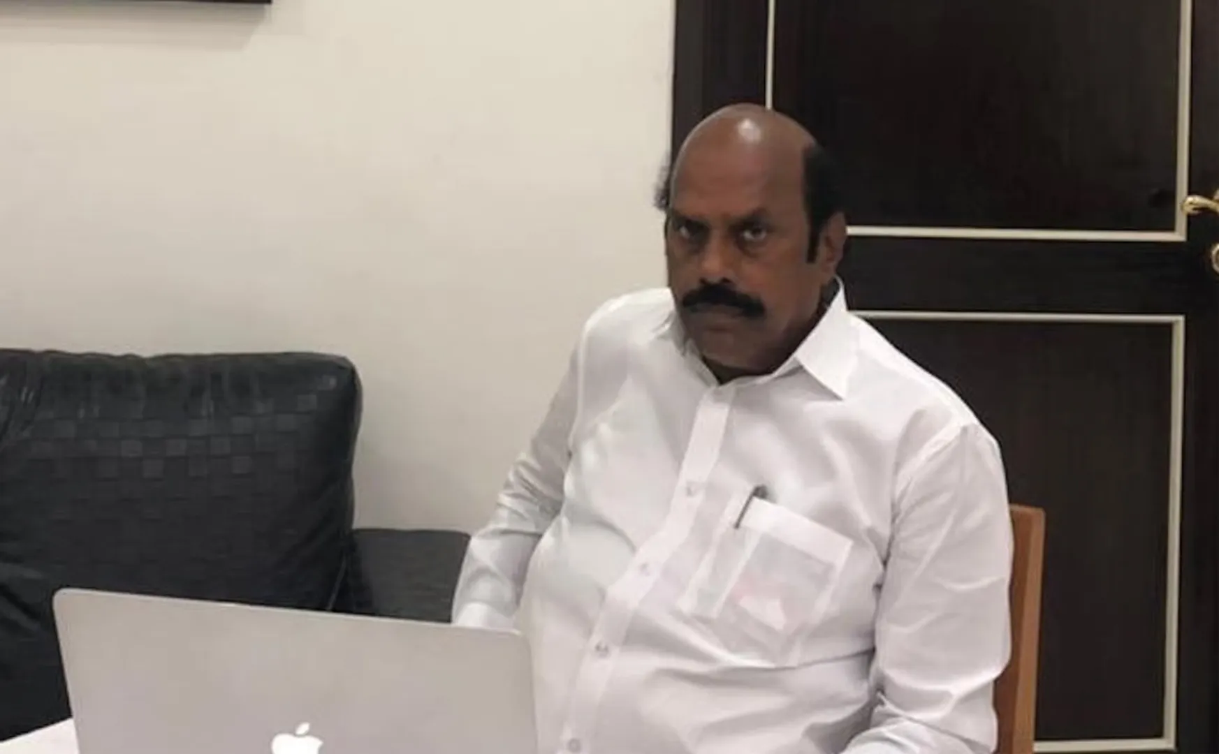Income tax raid at places concerned by Minister ev Velu