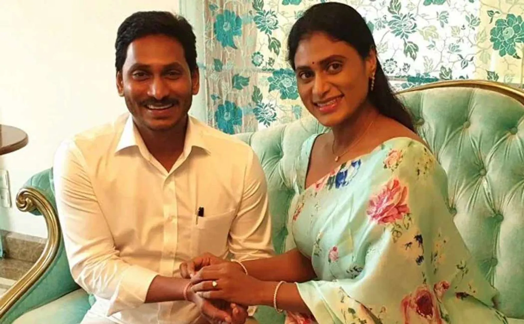 YS Sharmila supports Congress party in Telangana elections
