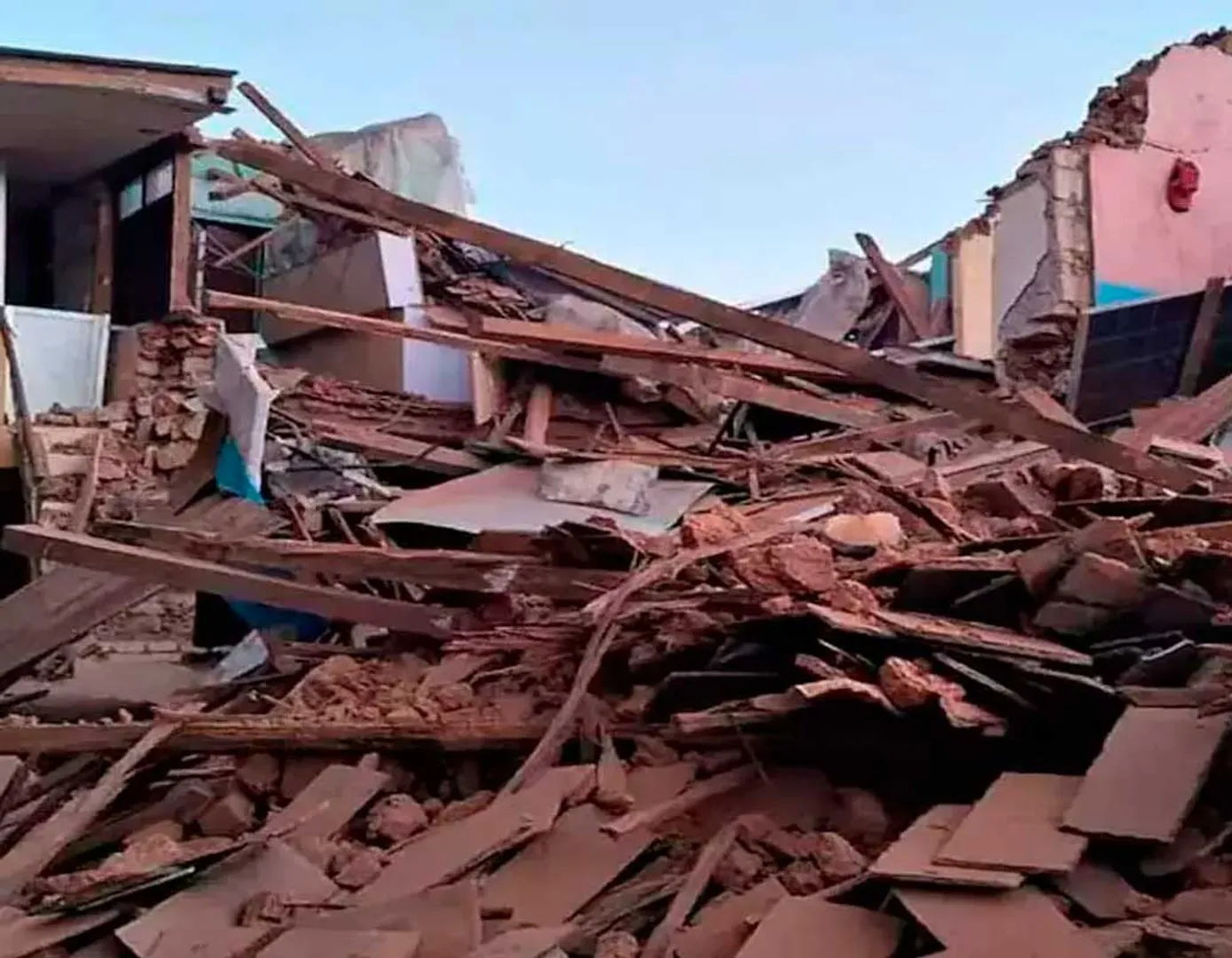 Nepal Earthquake; People fear due to rising death toll
