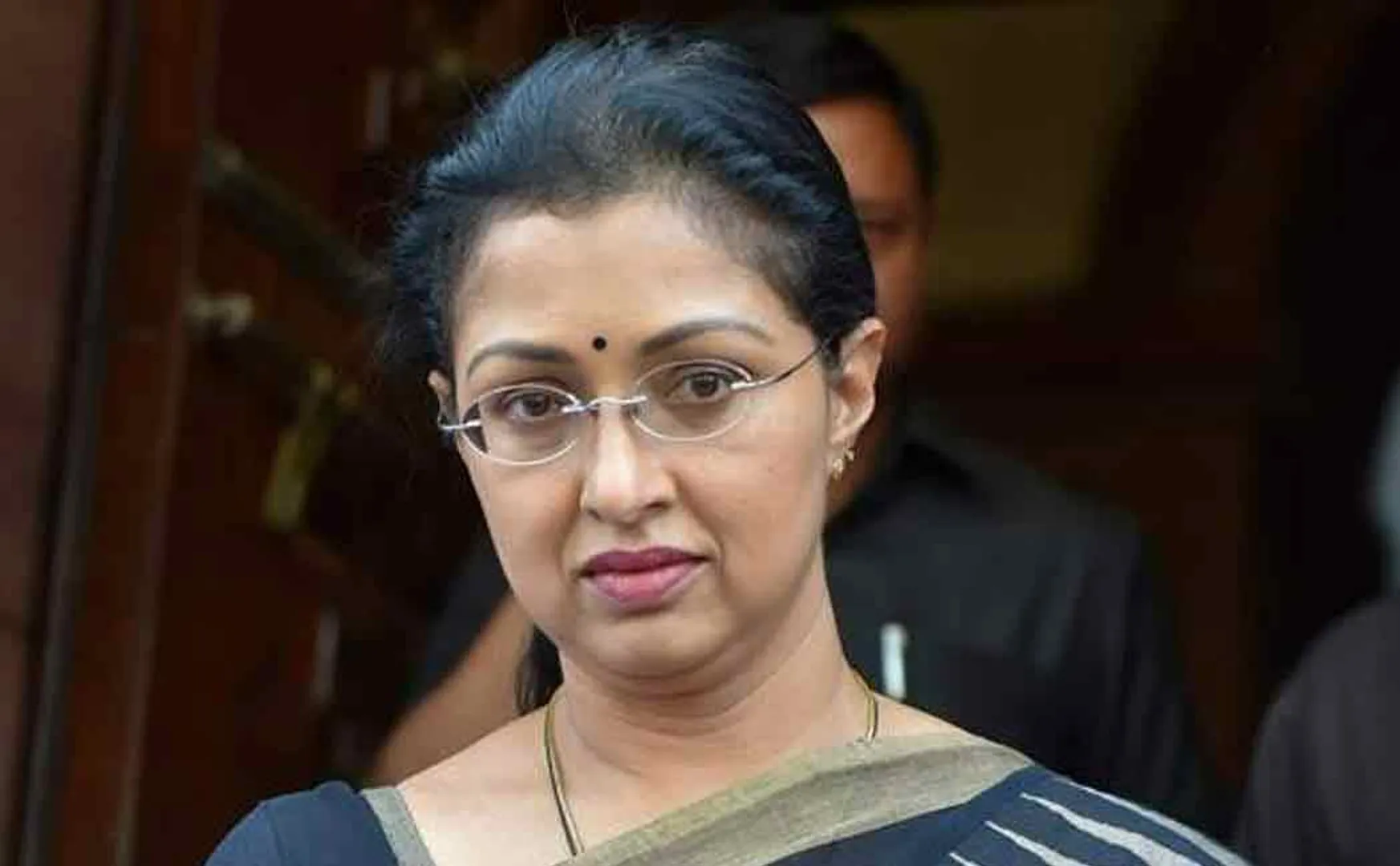 Gautami complains; balaraman  arrested!