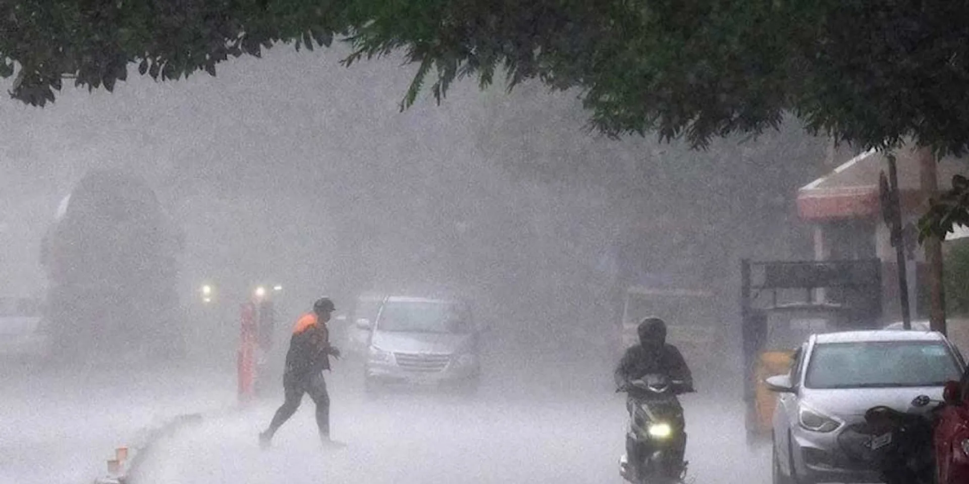Very heavy rain warning for 5 districts today