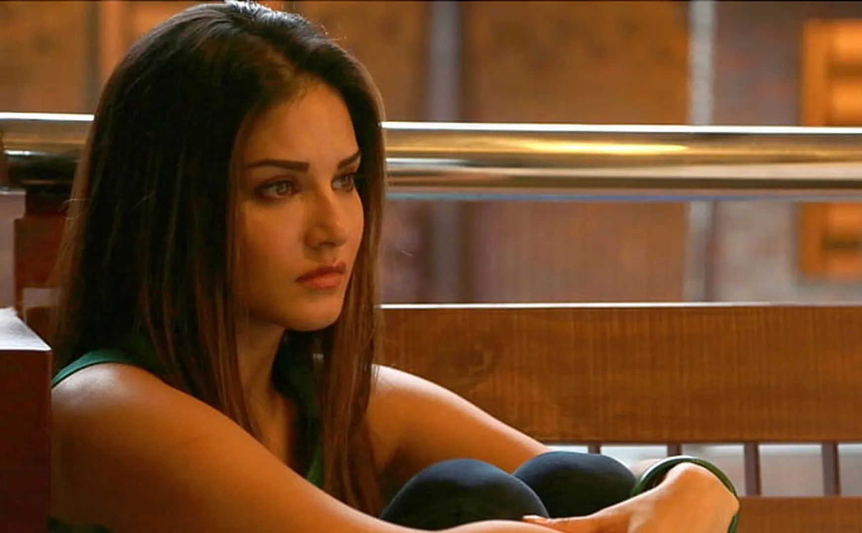 sunny leone house worker baby missing issue 