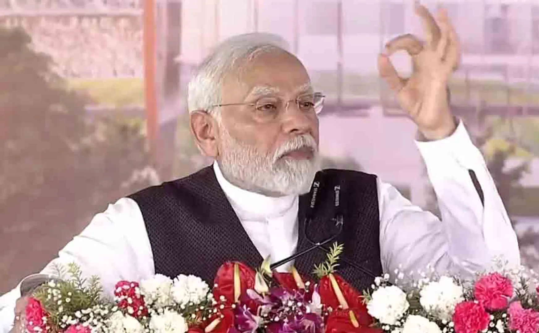 prime minister modi criticized congress in chattigargh