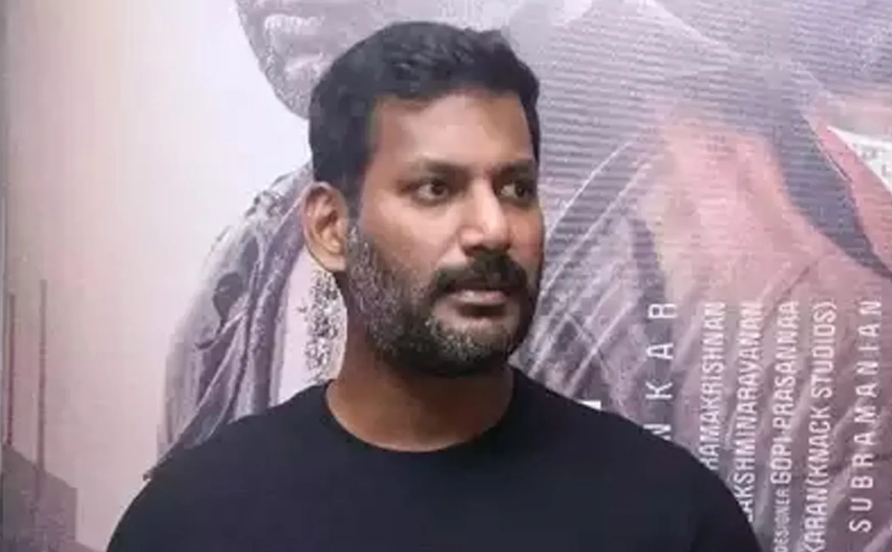 vishal angry to farmers in his 34 film shooting spot 