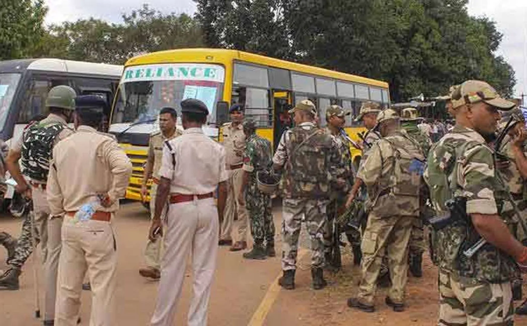 The security guard was lost his life for  Chattisgarh blast 