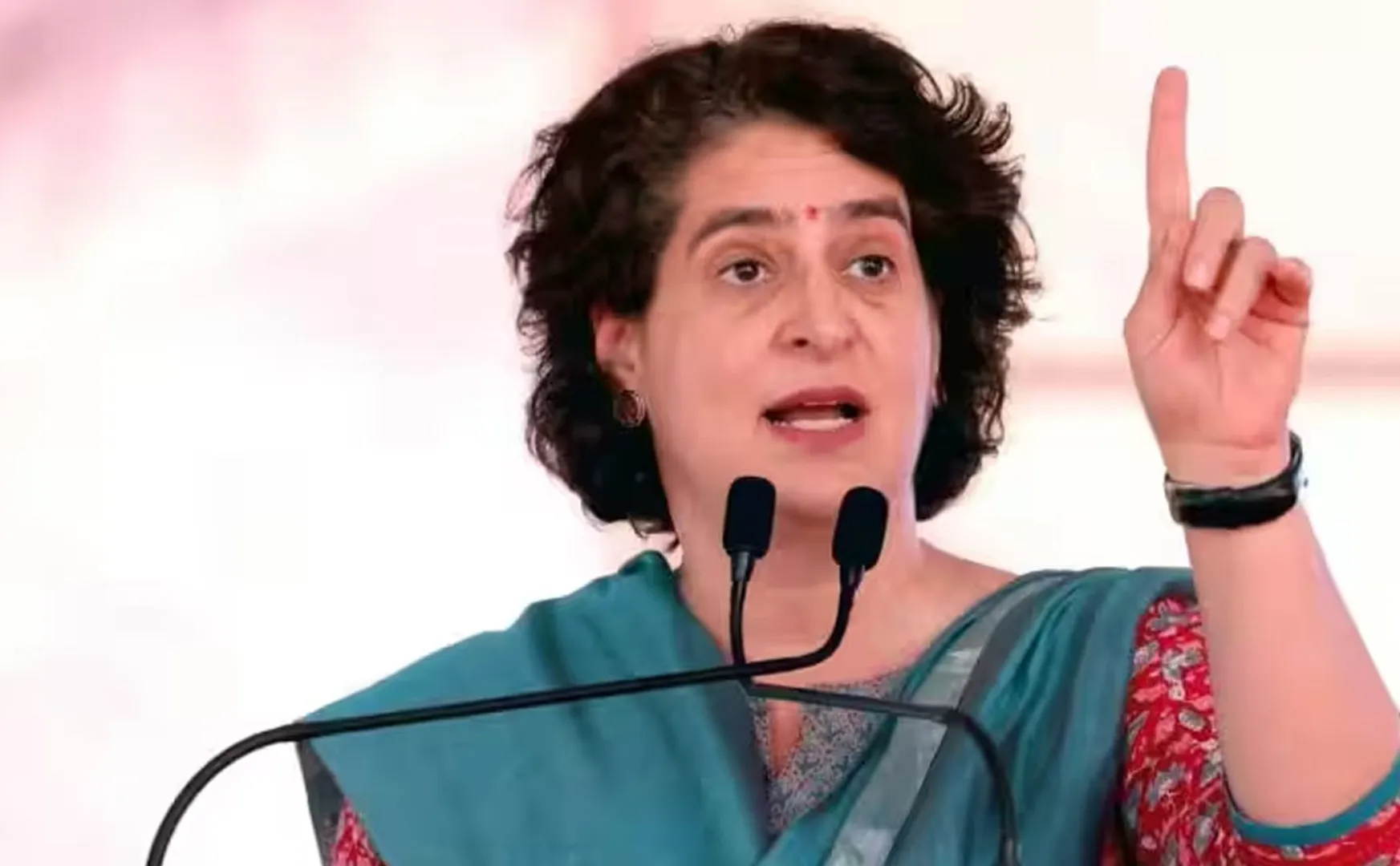 Priyanka Gandhi criticized BJP at telangana