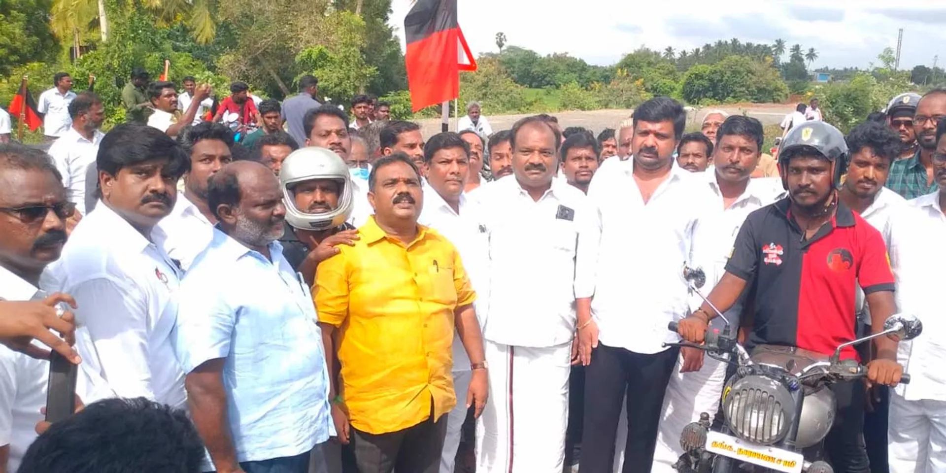 Grand welcome for two-wheeler rally at Cuddalore led by MRK Panneerselvam