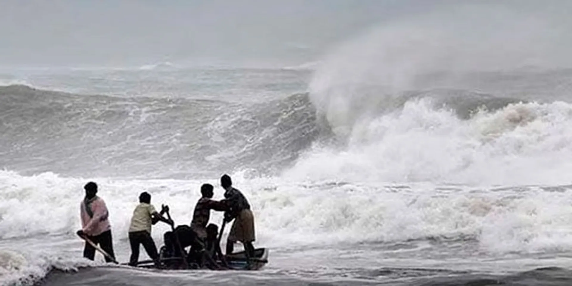 'Storm winds up to 90 kmph' - Met office warns fishermen