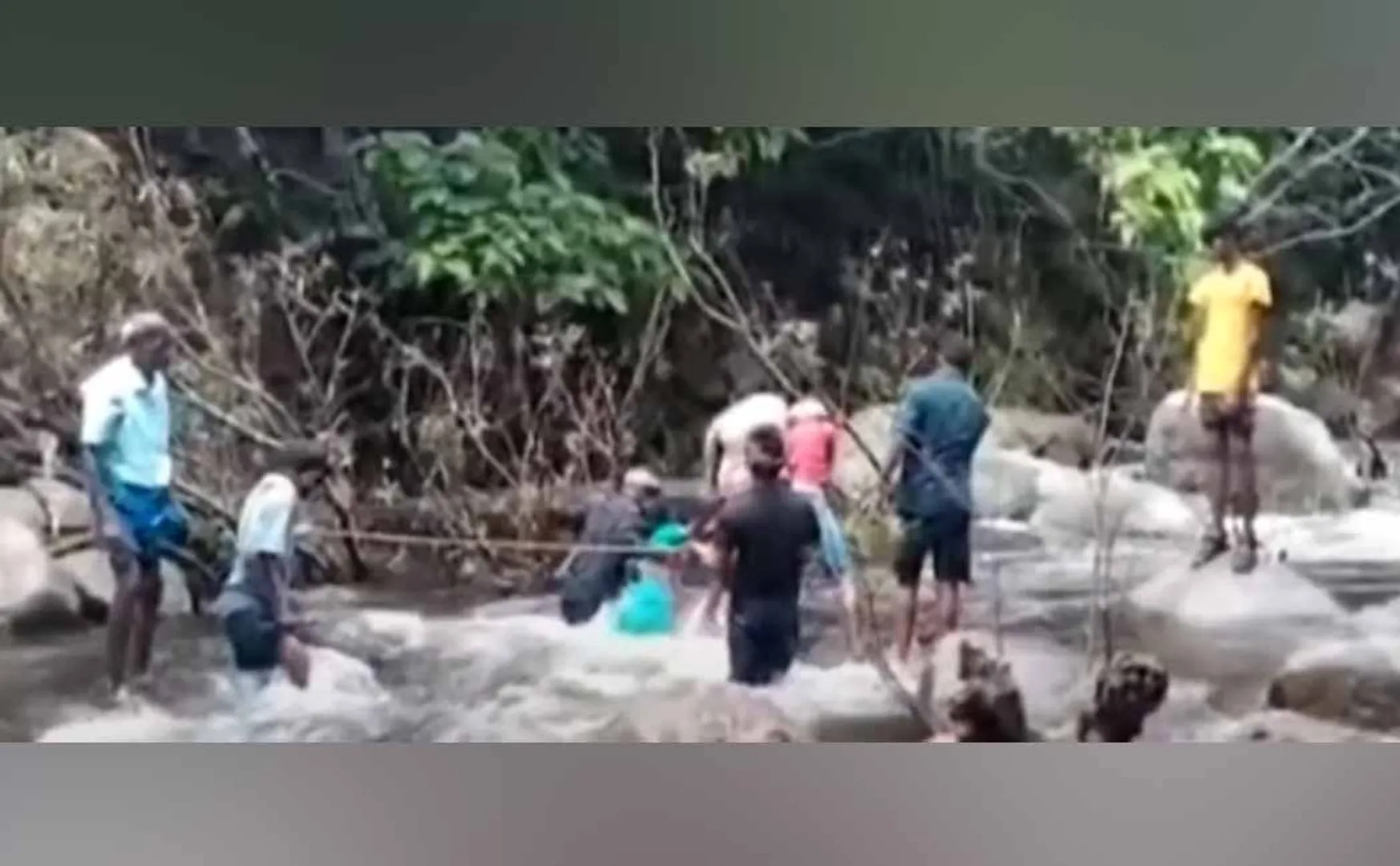 flash floods; The people of the mountain village acted astutely