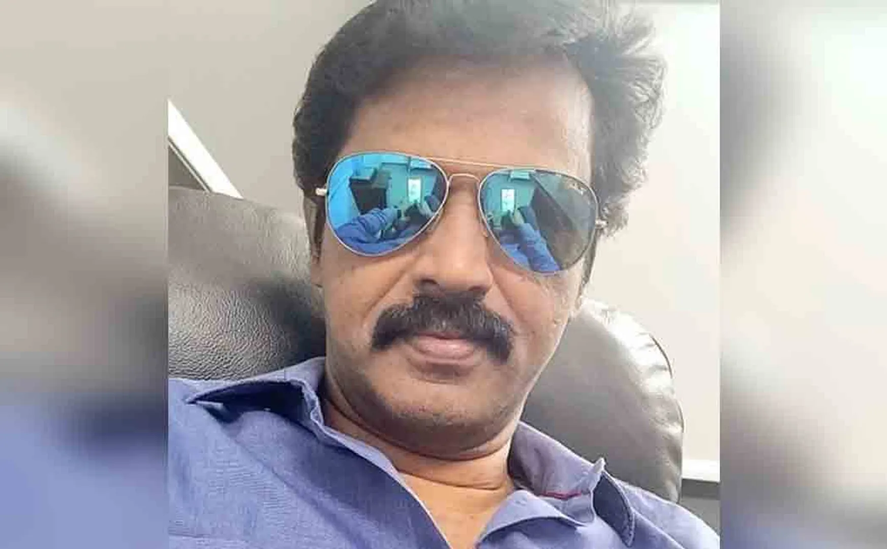 director Cheran came out in support of  director Ameer 