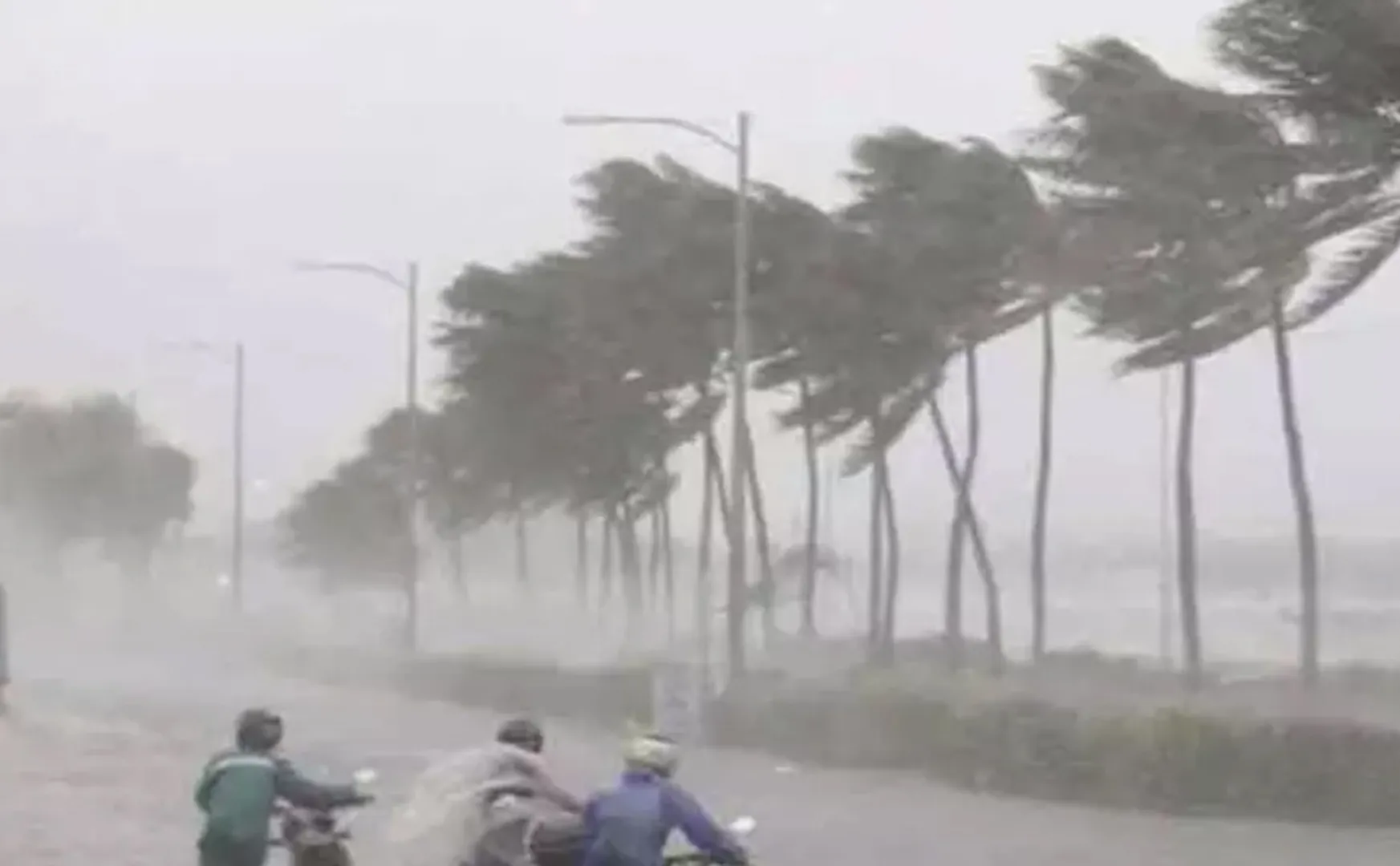 'cyclone Michaung '; Chennai Police Advice to Public