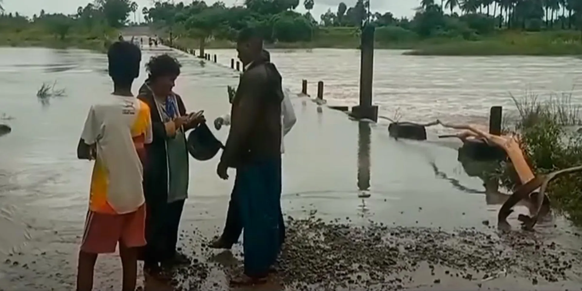 Public suffering due to traffic jam
