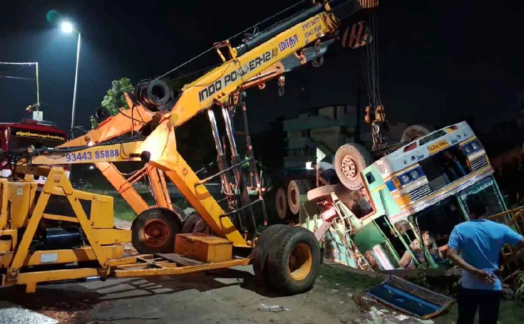 accident on Trichy-Chennai National Highway! 