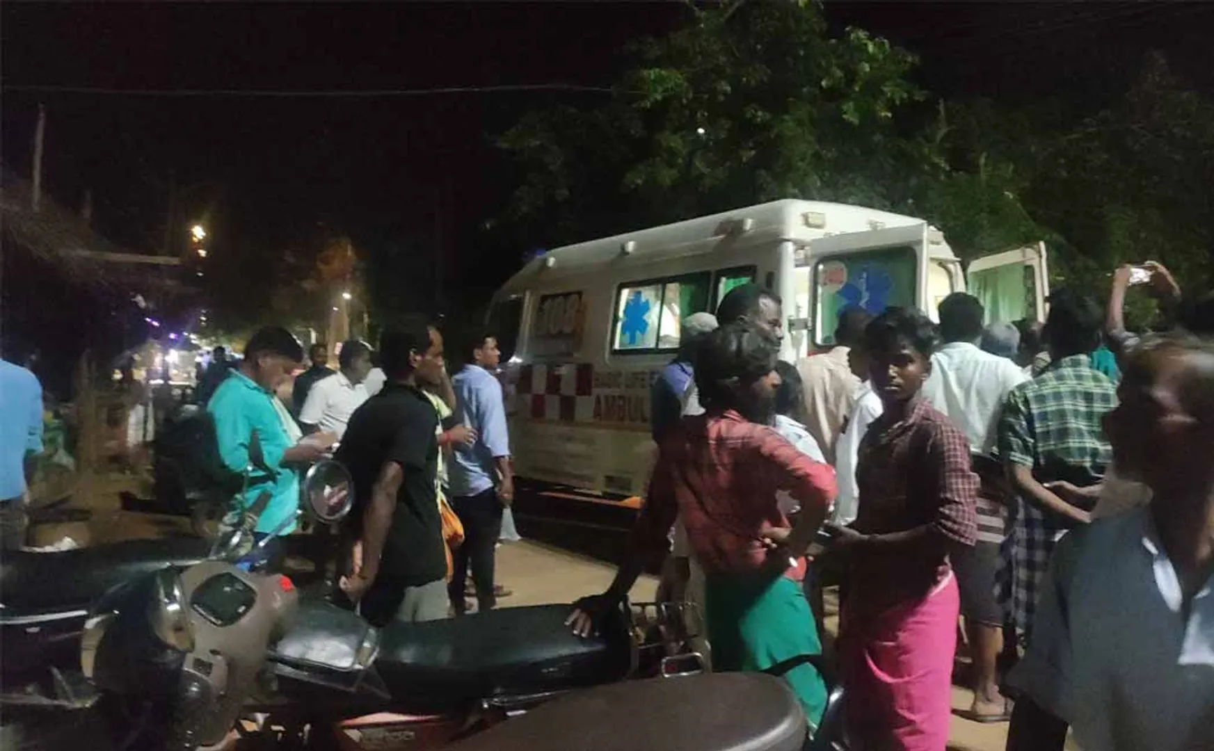 district administration stopped the night-time 108 ambulance service