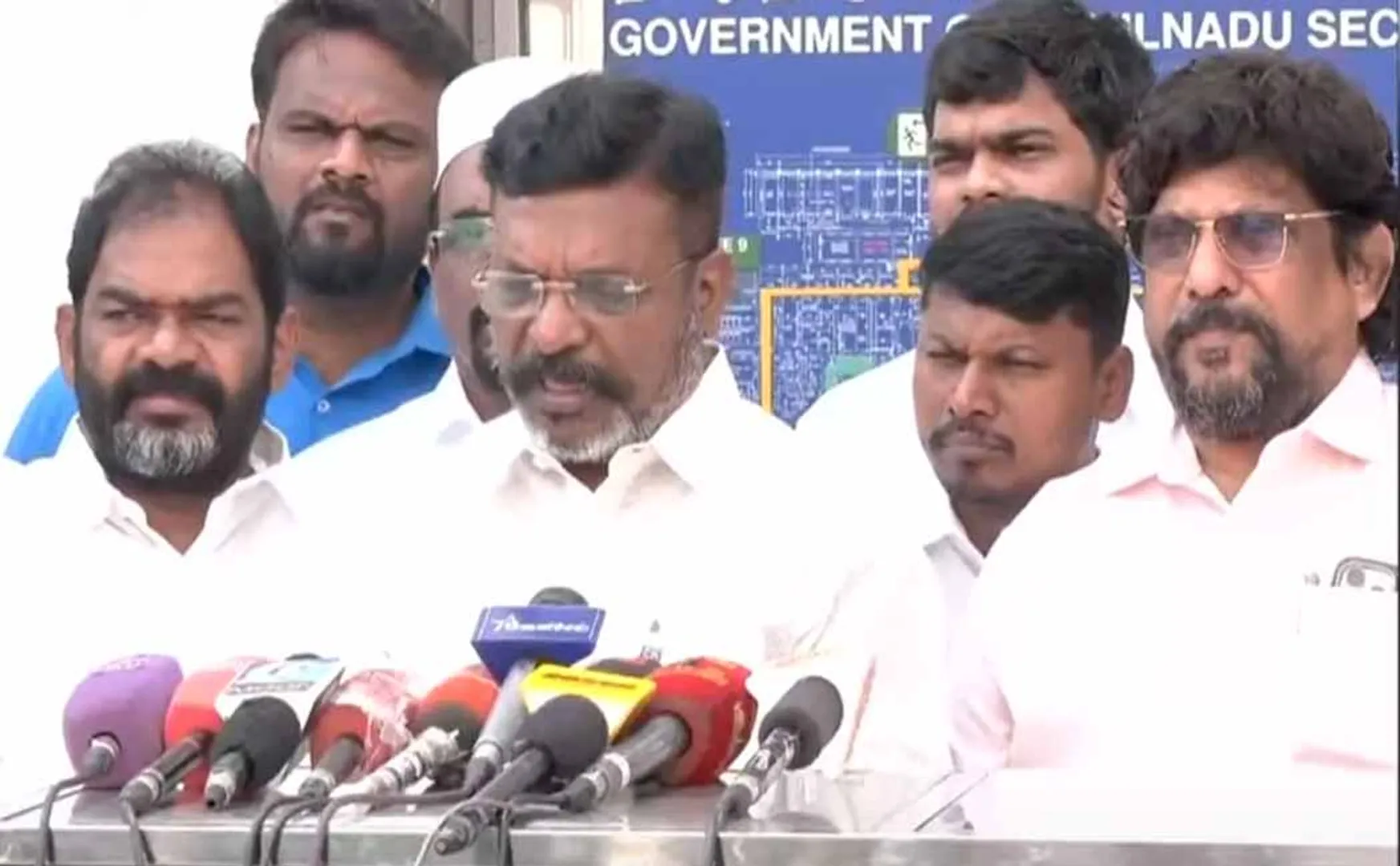 vck gave Rs 10 lakh to the Chief Minister's relief fund