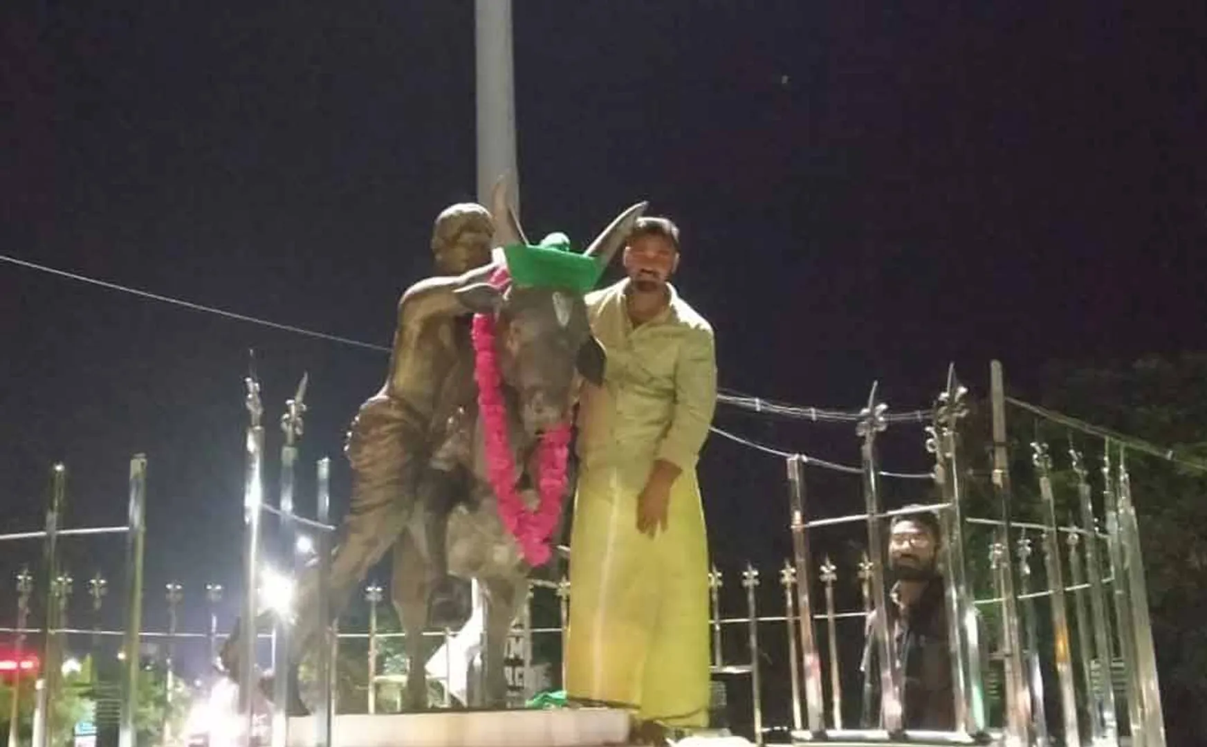  man who celebrated his birthday by garlanding the jallikattu bull statue